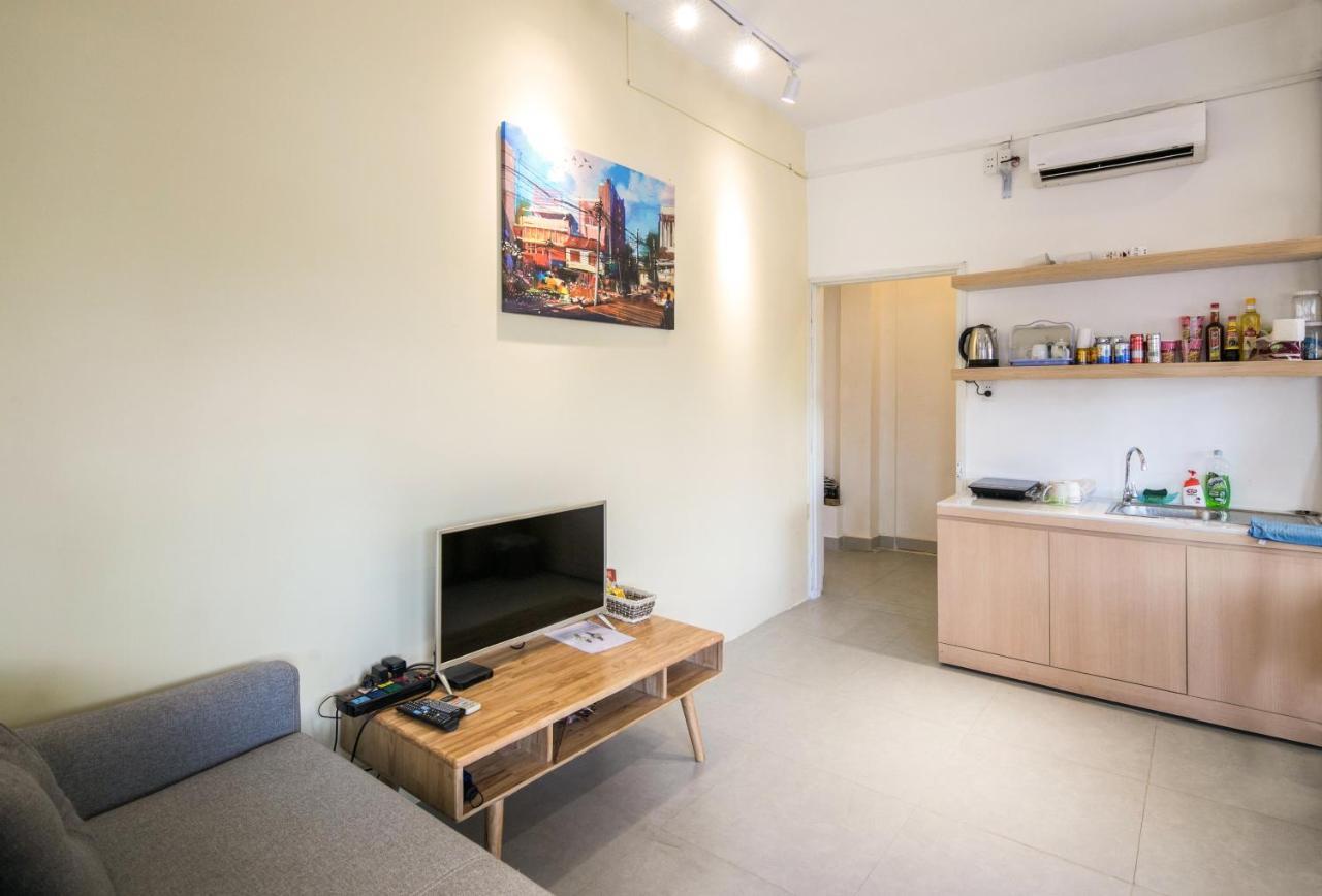 Scandinavian Apartment With Balcony In Bui Vien Ho Chi Minh-stad Buitenkant foto