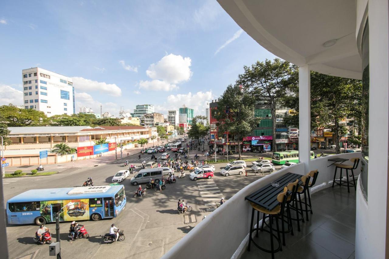 Scandinavian Apartment With Balcony In Bui Vien Ho Chi Minh-stad Buitenkant foto